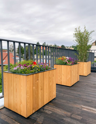 Designový truhlík pro malé i velké rostliny